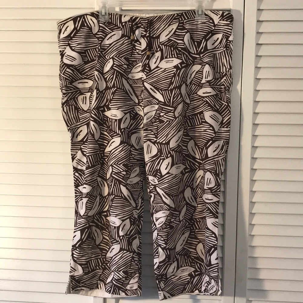 3/$25 C.C Couture Brown Capris Pants Size Petite Large